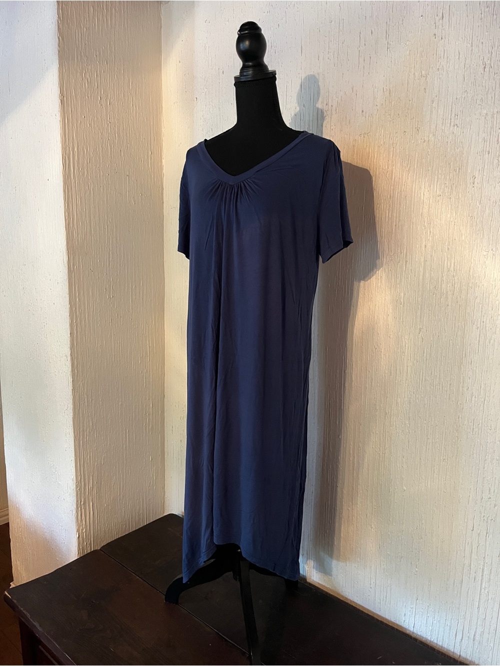 Navy Short-Sleeve V-Neck Night Gown